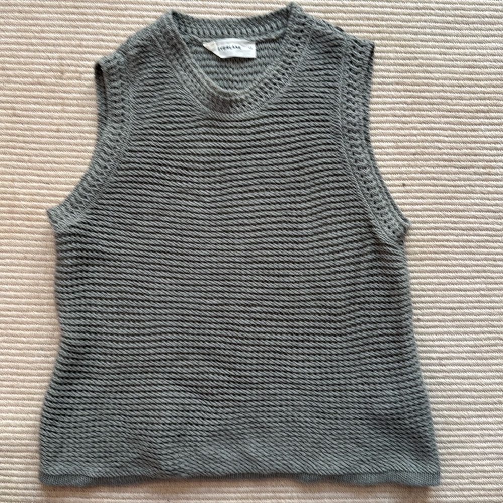 Open weave knit Everlane tank size xs khaki green NWOT